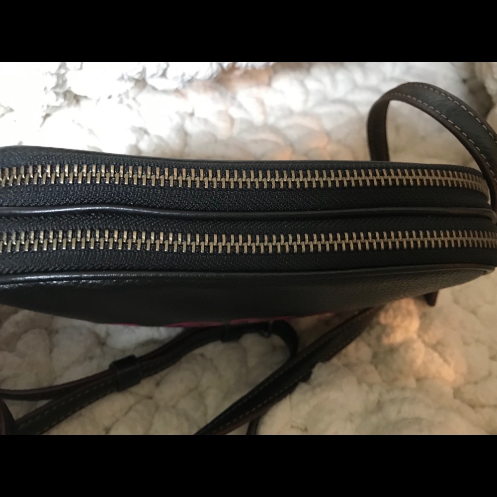 Donated: Coach L♥️ve Crossbody - Picture 5 of 5